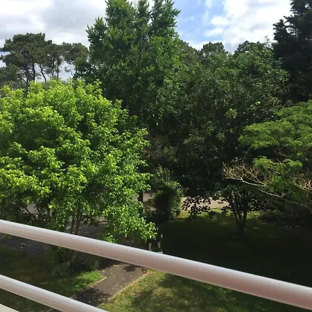 Renove Bord De Avec Balcon Et Parking A - Fr-1-336-79 アパート