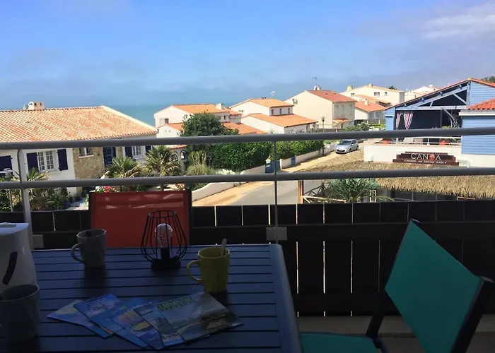 Appartement Rénové Bord De Avec Balcon Et Parking à - Fr-1-336-79 *